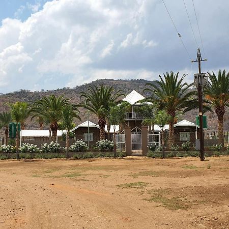 De Jagter'S Nest Villa Otavi Exterior photo