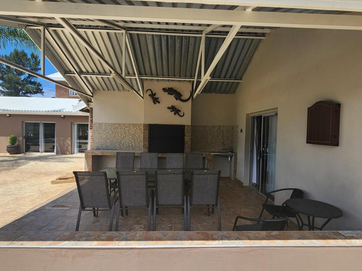 De Jagter'S Nest Villa Otavi Exterior photo